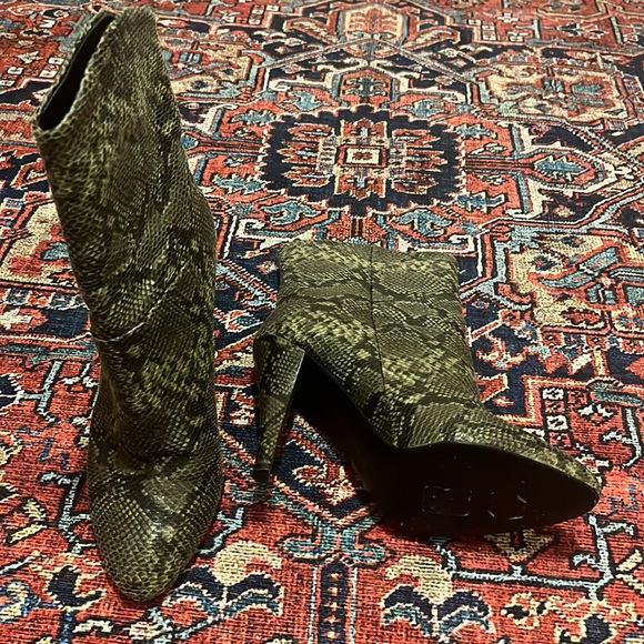 LPA snake skin boots - Picture 3 of 3